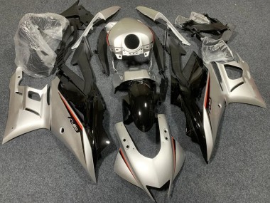 Best 2022-2024 Yamaha YZF R3/R25 Motorcycle Fairings - Light Gold Glossy Black